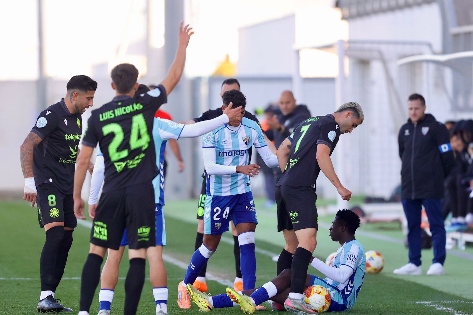 El Atlético Malagueño se abona a la épica para vencer al CD Extremadura