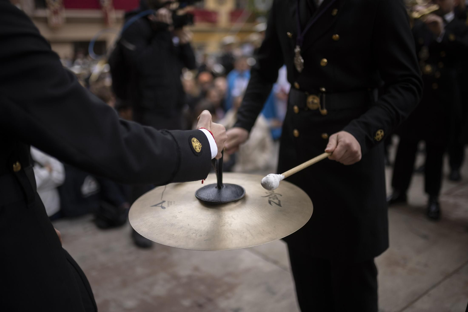 Las mejores imágenes del Miércoles Santo en Huelva: Hermandad de la Victoria