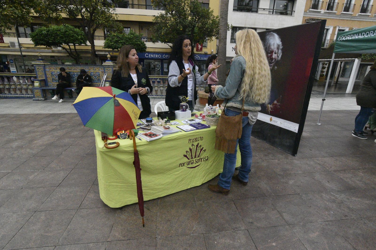 I muestra de entidades sociales Informat en La Plaza Alta