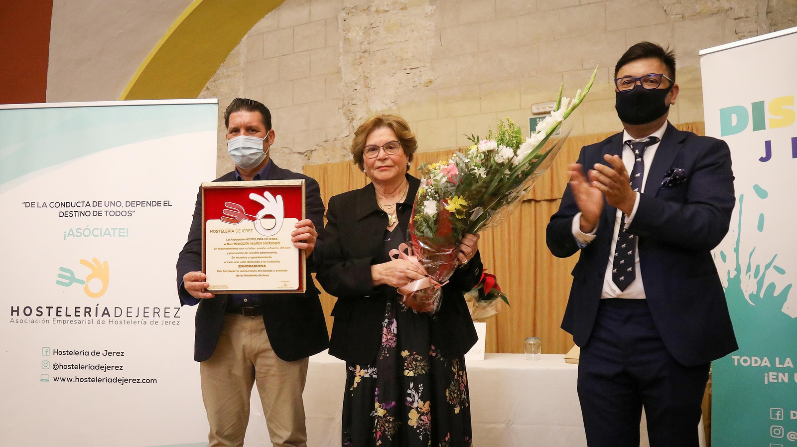 Emotivo y merecido homenaje a cuatro ilustres hosteleros