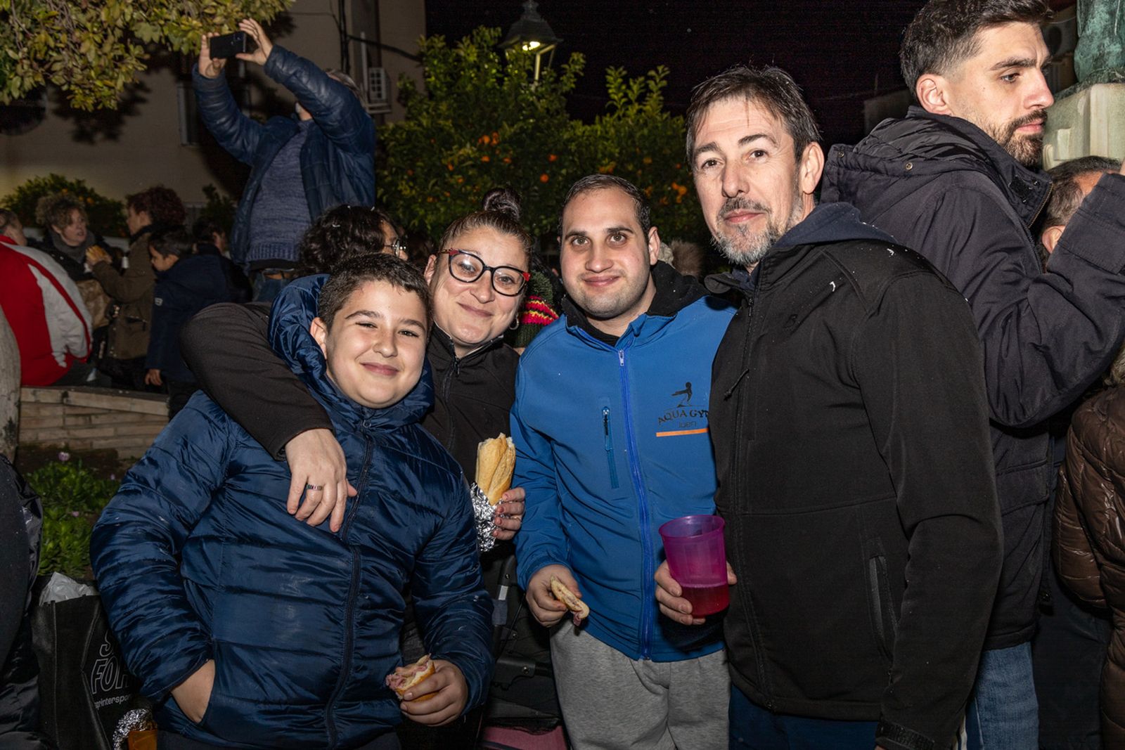 Encendido en Jaén de la lumbre oficial de San Antón 2026 y bendición de los animales