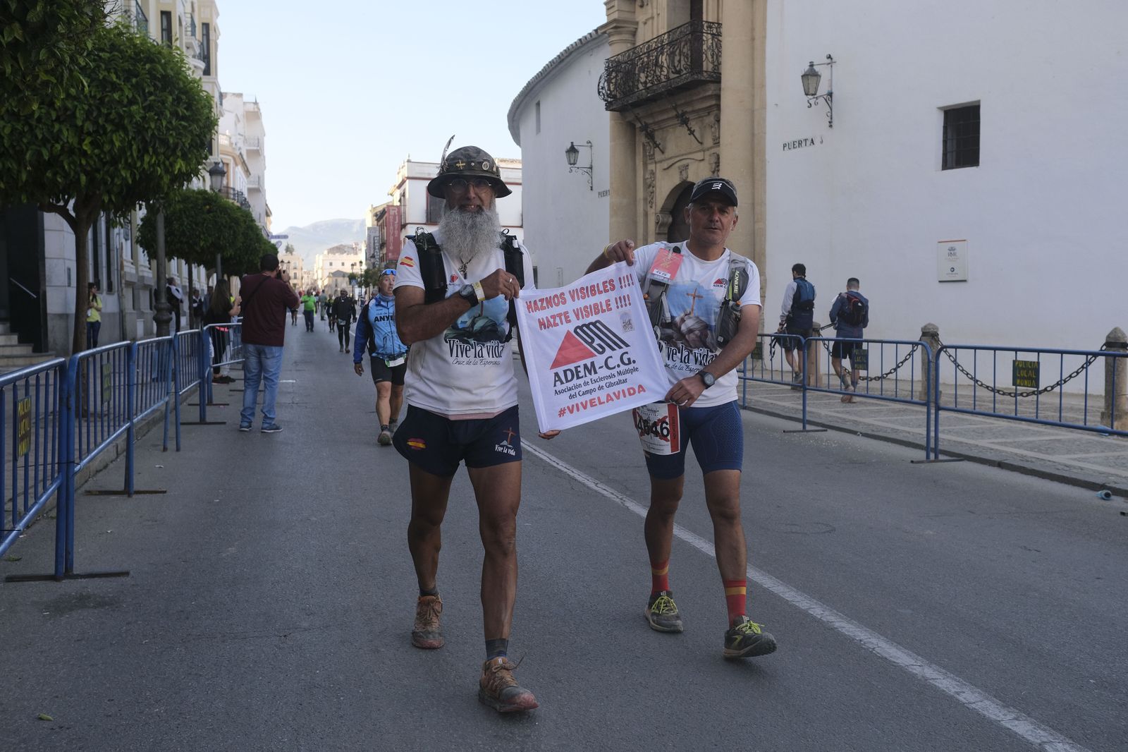 Cierre de la meta de los 101 kilómetros de la Legión, en fotos.