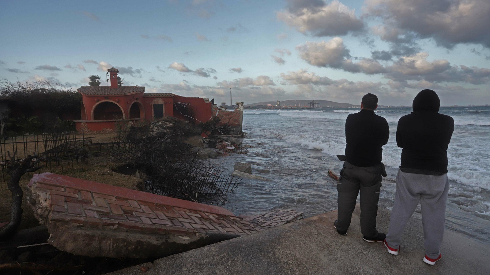 Temporal de levante en Algeciras en imágenes