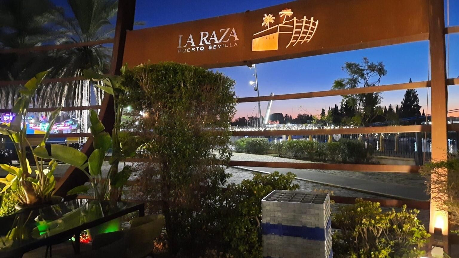 Restaurante La Raza