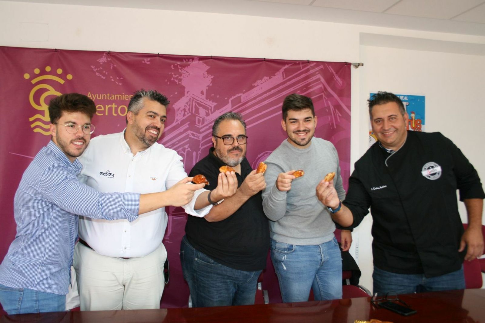 Presentación del 'Bocadito de Tosantos', en el Ayuntamiento de Puerto Real
