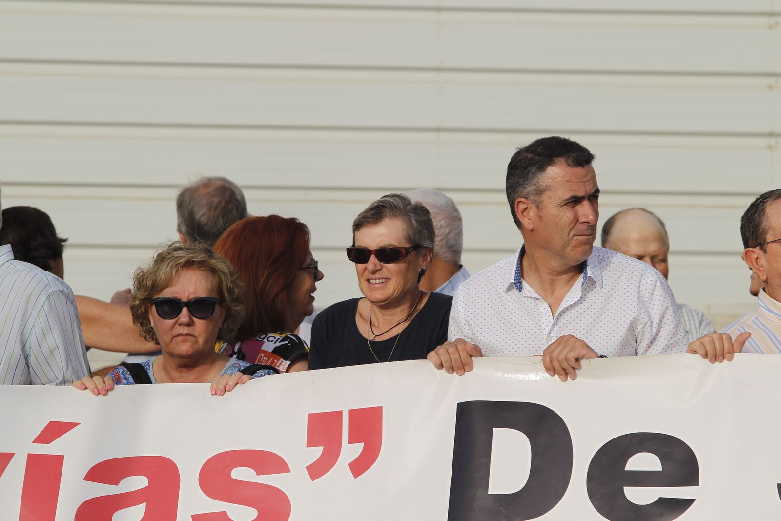 Fotogalería manifestación Mesa del Ferrocarril de Almería