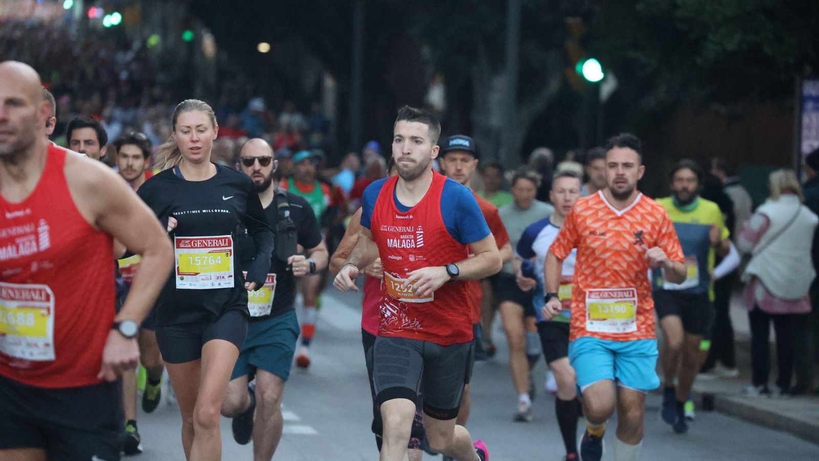 Las mejores fotos de la Maratón de Málaga 2024