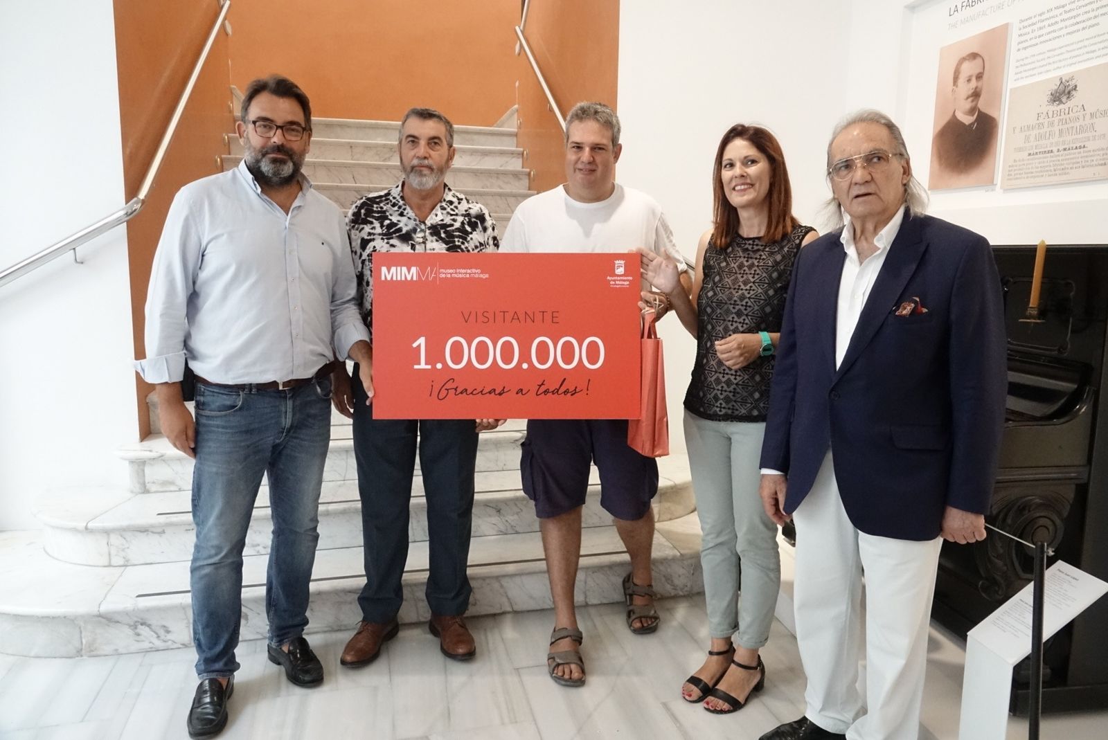 Recepción del visitante un millón, este martes, en el Museo Interactivo de la Música.