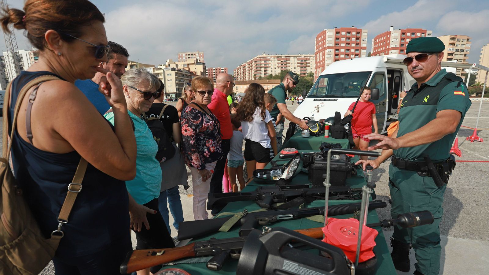 Exhibición de medios de la Guardia Civil en el Llano Amarillo