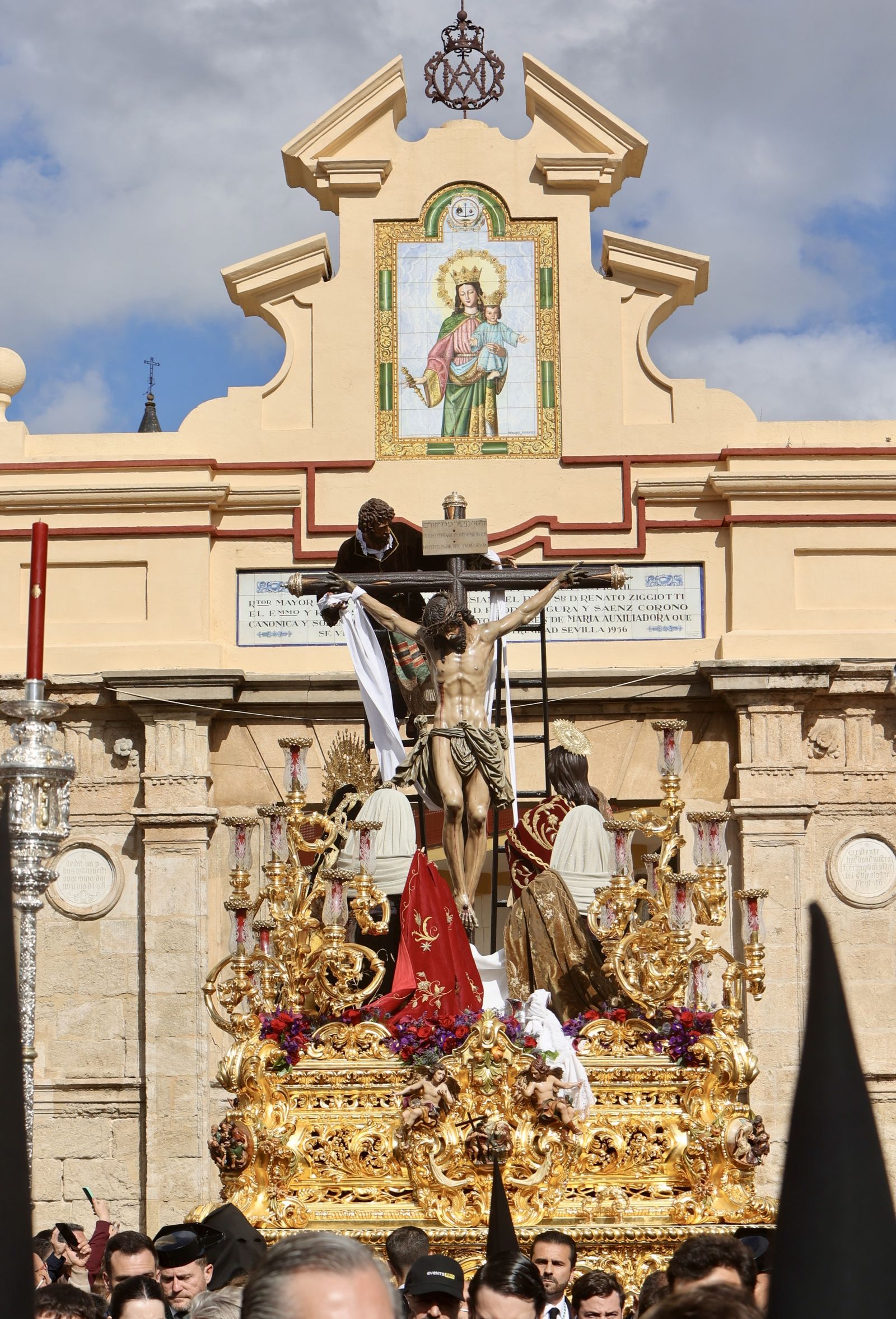 Las imágenes de la hermandad de La Trinidad en la Semana Santa de Sevilla 2024