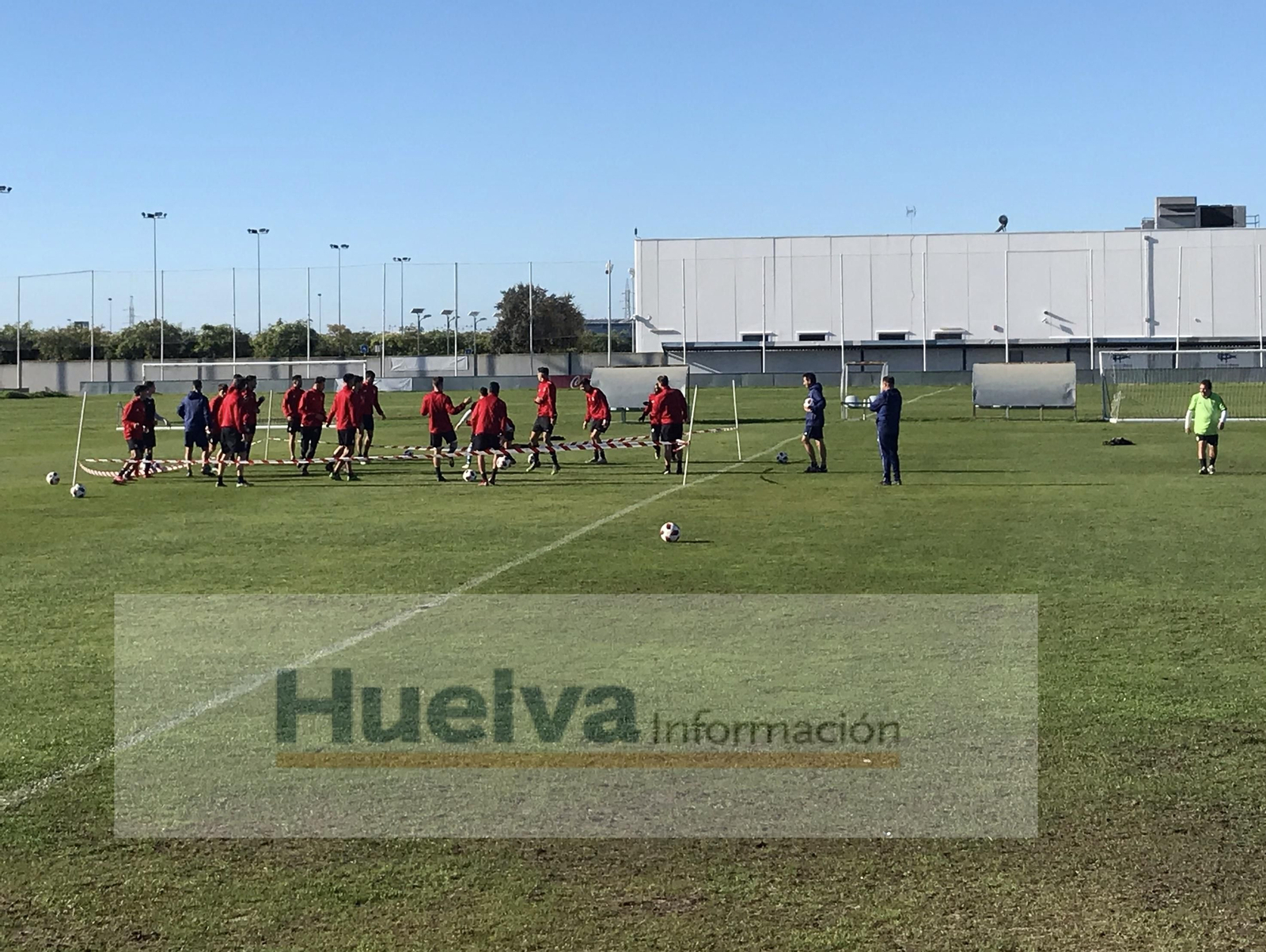 Entrenamiento del equipo en la Ciudad Deportiva