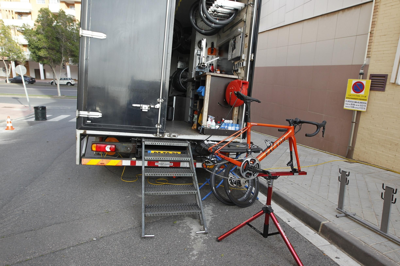 Fotogalería de la previa de la Clásica de Almería