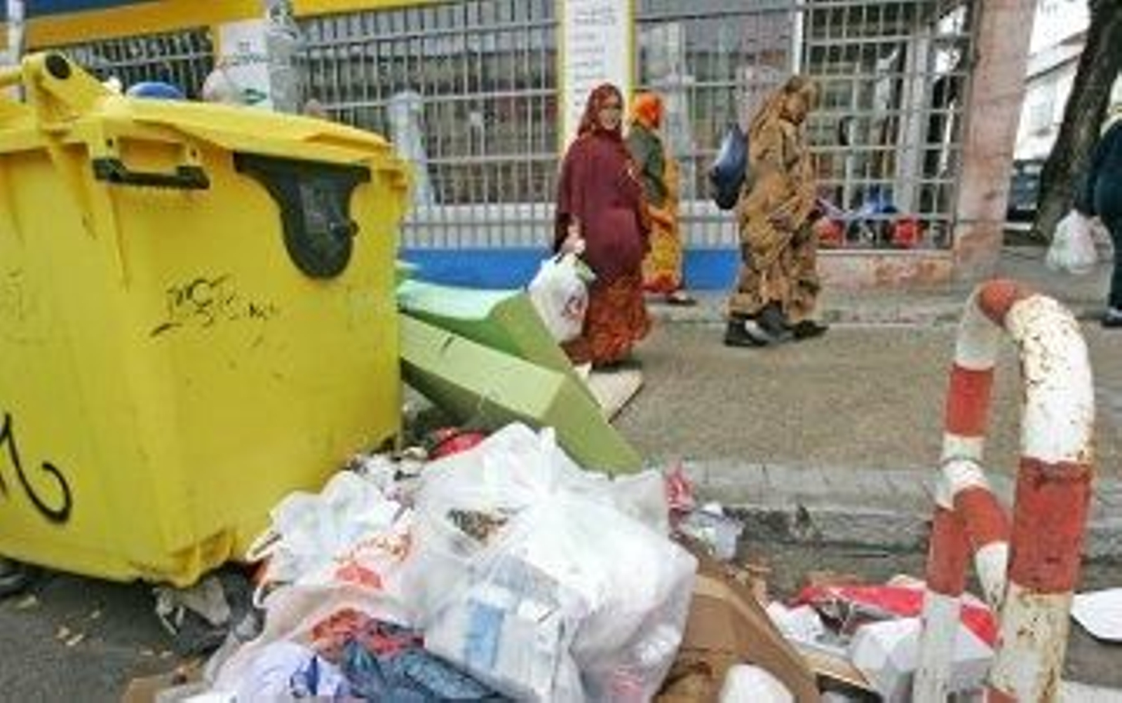 El TSJA aumenta los servicios mínimos al 50%