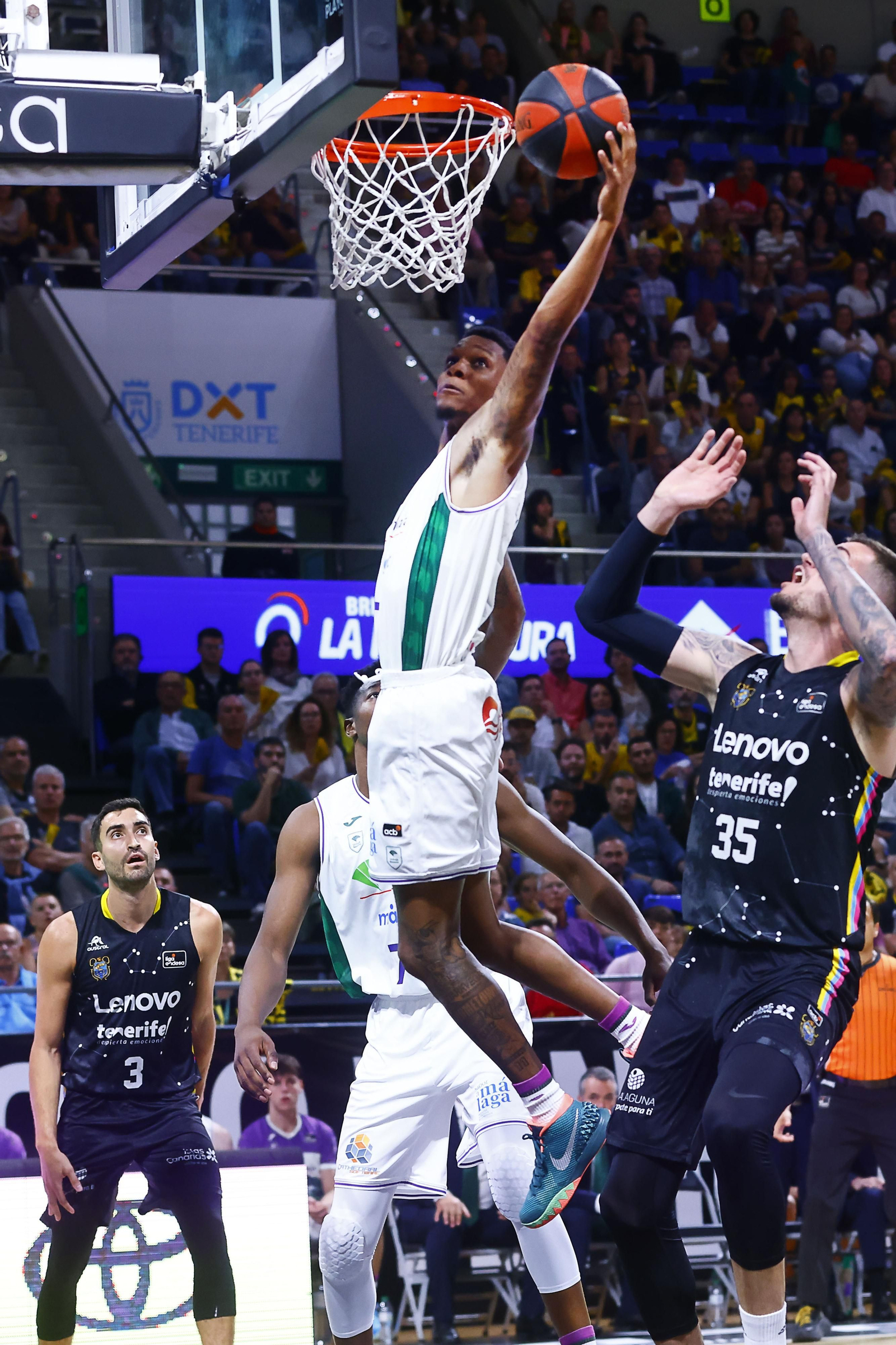 El Lenovo Tenerife - Unicaja, en fotos
