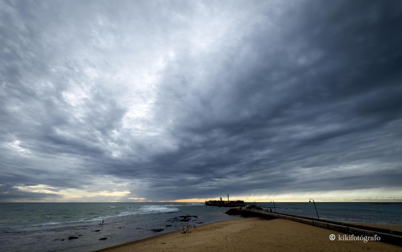 Temporal en La Caleta. Foto Kiki