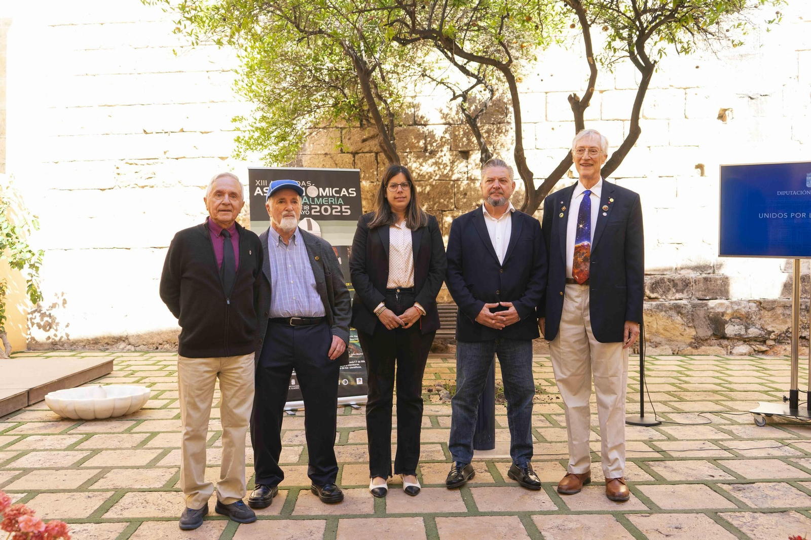 Pedro San José, John E. Beckman, Almudena Morales, Diego Cruz y Premio Nobel de Física, John Mather. Pedro San José, John E. Beckman, Almudena Morales, Diego Cruz y Premio Nobel de Física, John Mather.