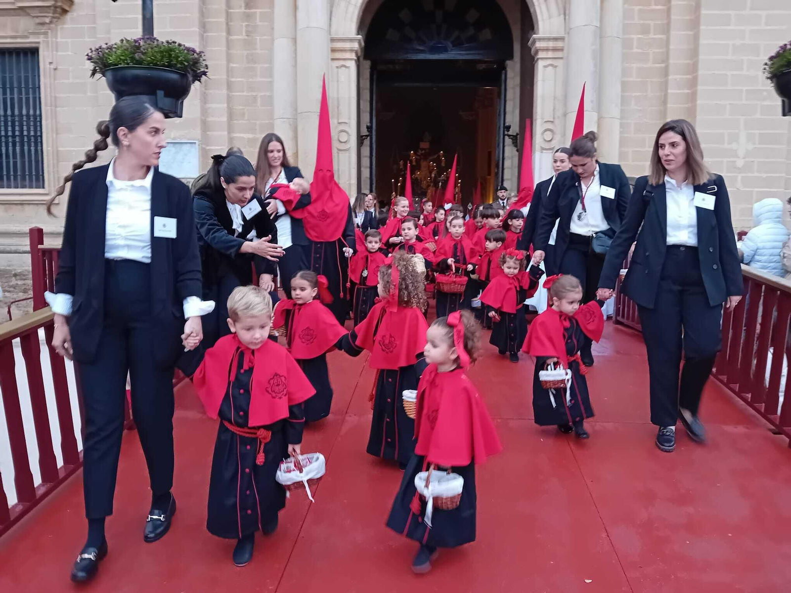 Las imágenes del Lunes Santo en Chiclana 2024: El Perdón y Humildad y Paciencia