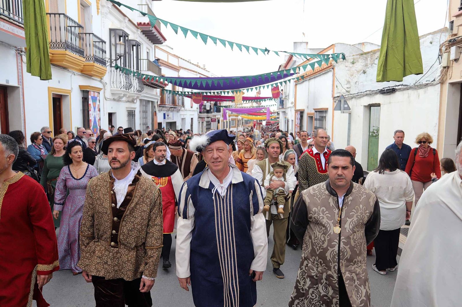 Imágenes del gran ambiente en la Feria Medieval de Palos de la Frontera, Huelva