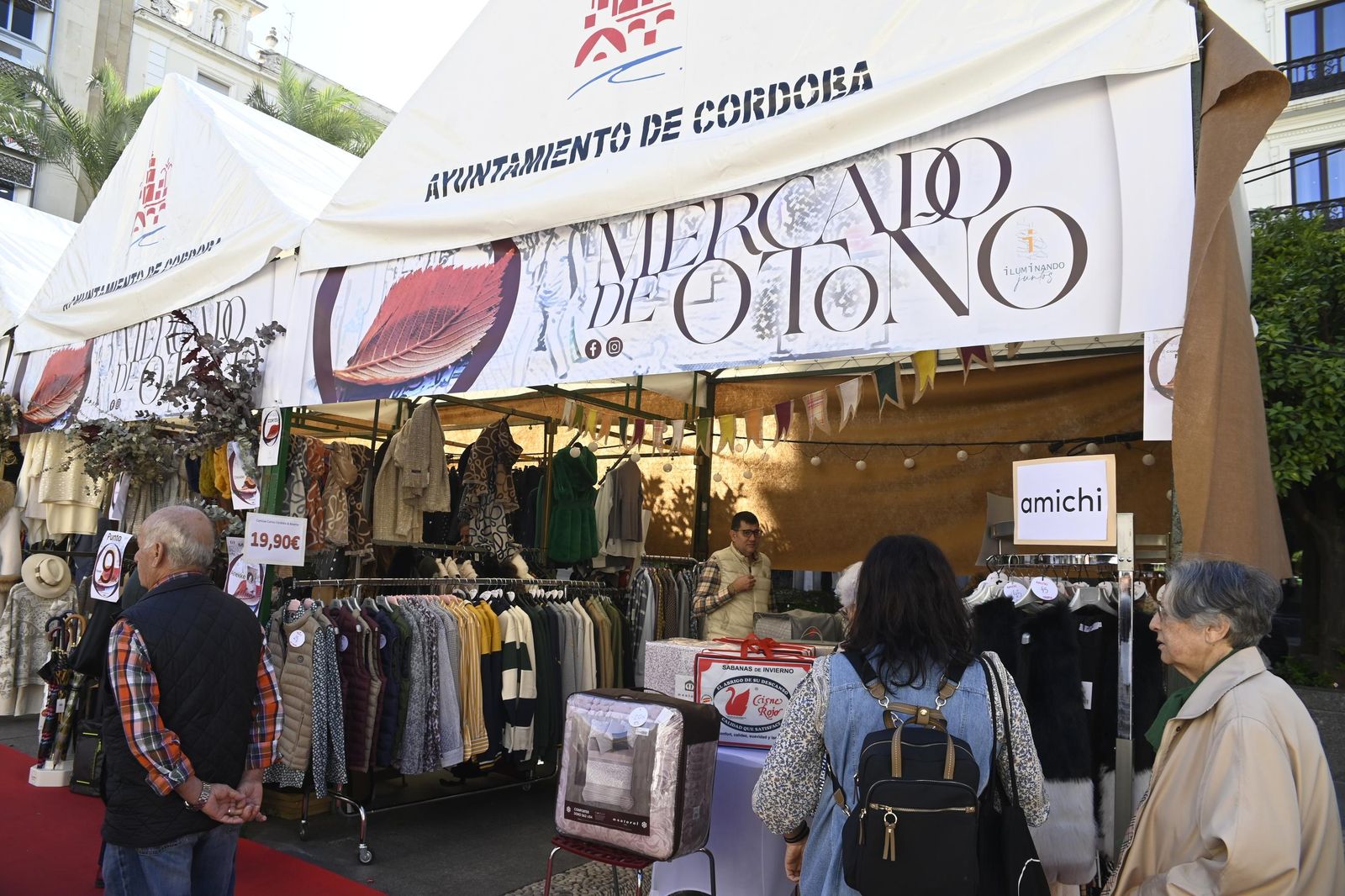 En fotos, el Mercado de Otoño en la Plaza de las Tendillas de Córdoba