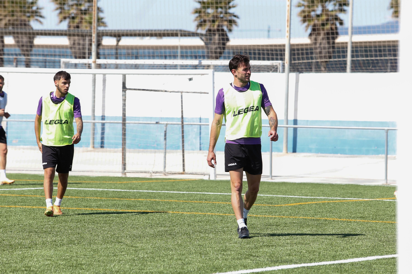 La Balona prepara sobre césped sintético el partido en Lebrija