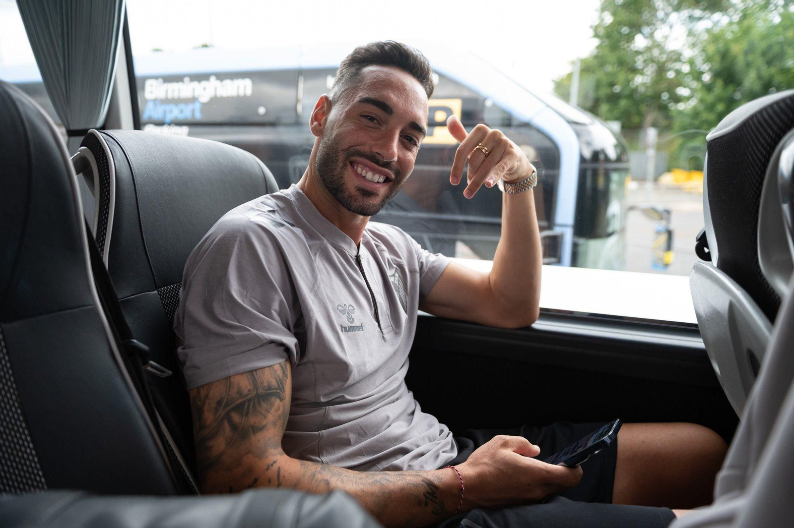 La llegada del Málaga a Oxford en un viaje diferente