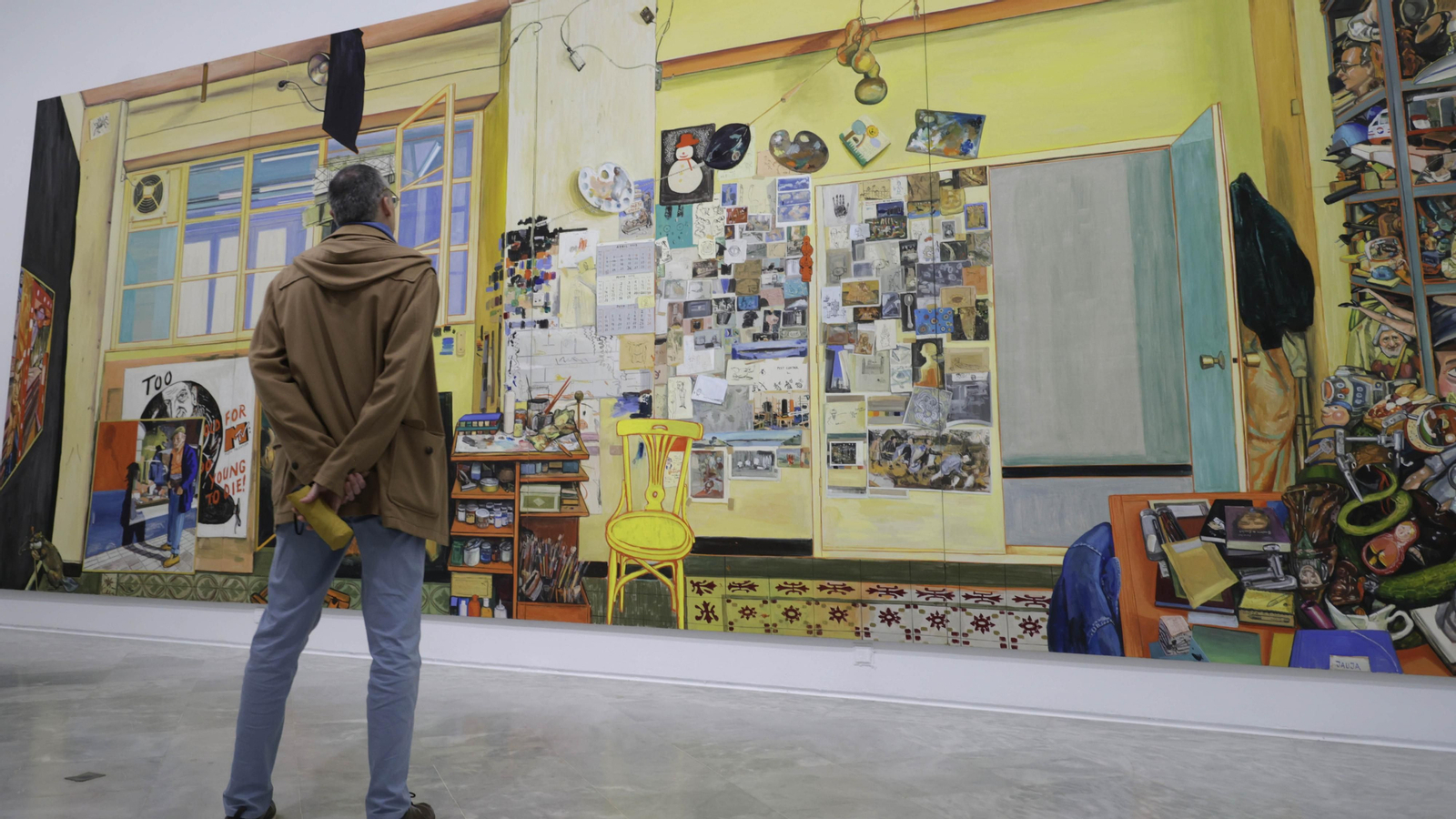 Curro González revive un antiguo taller en gran formato.