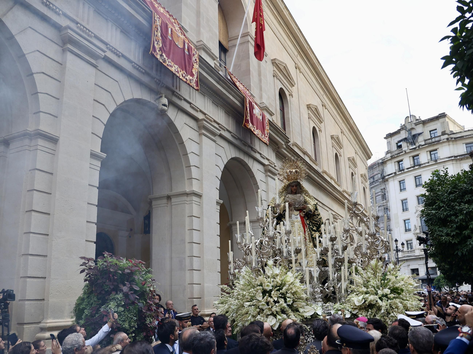 Regreso de la Esperanza a Triana