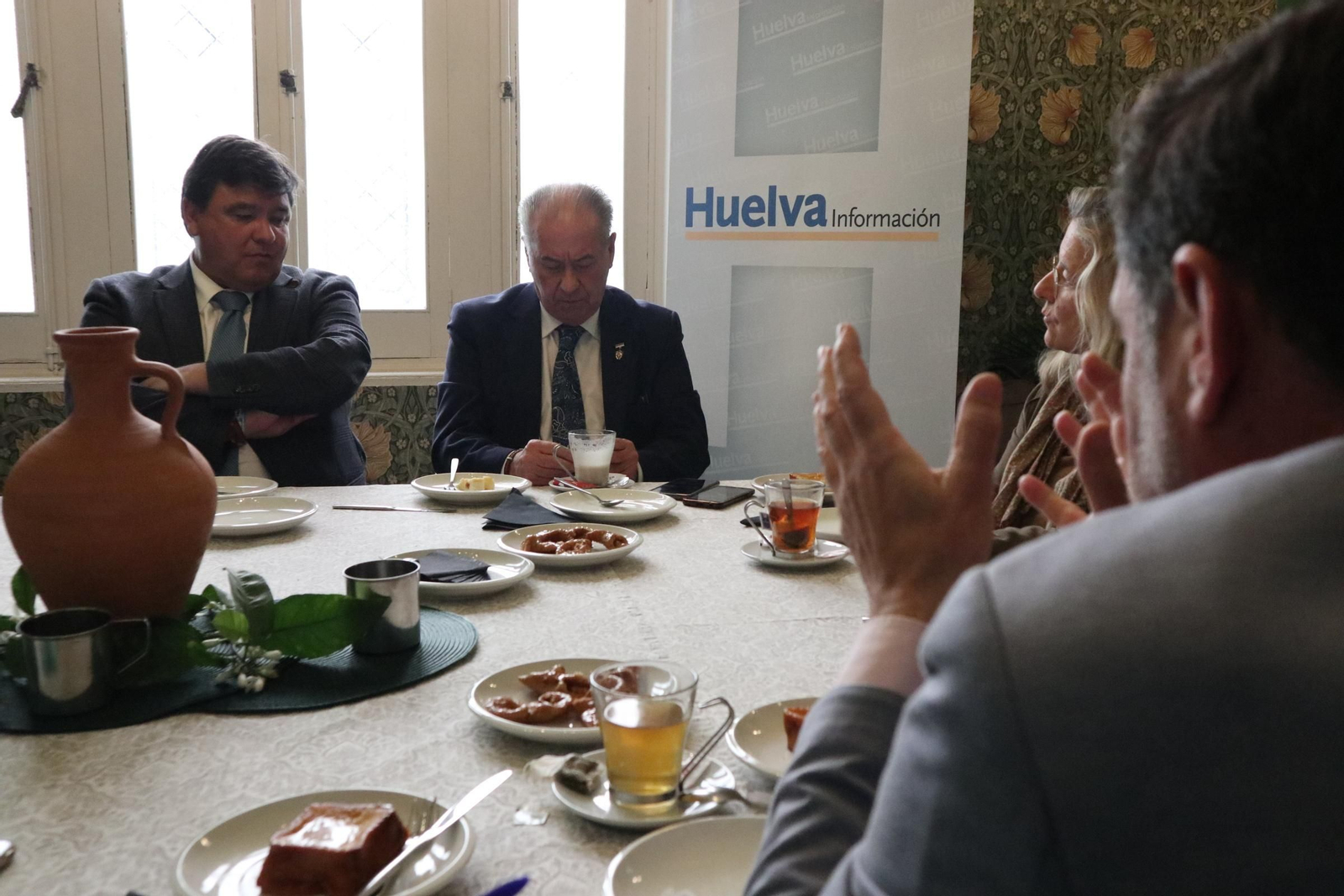 Imágenes de la tertulia cofrade "El Aguaó" de Gilda