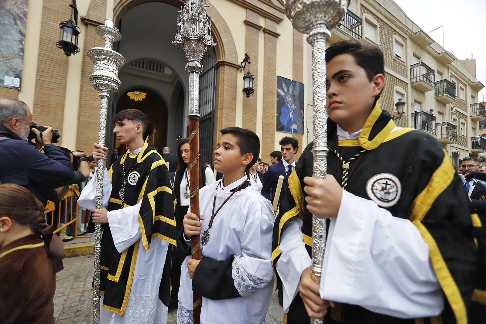 Imágenes de la salida extraordinaria de la Virgen del Rocío y Esperanza