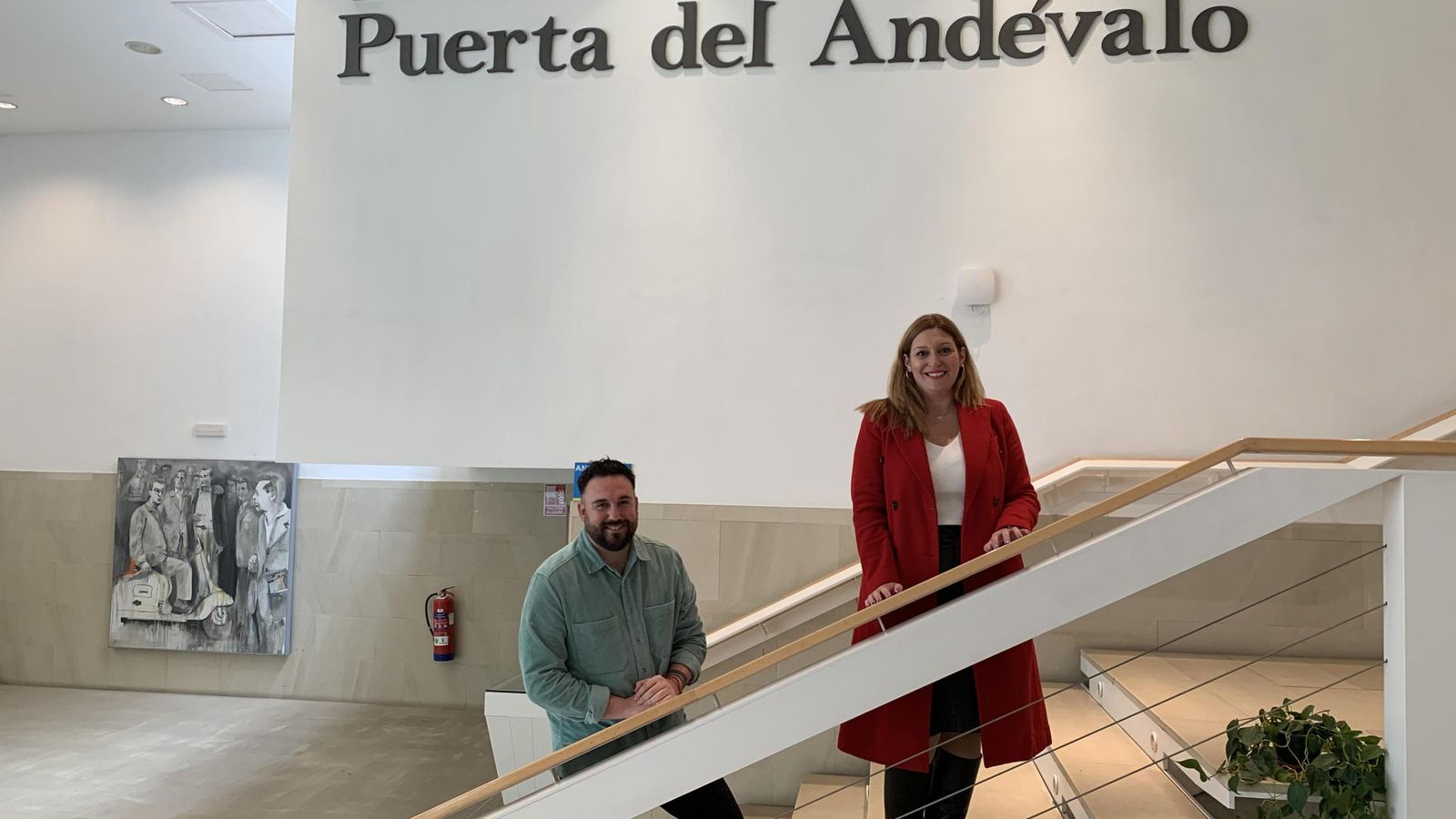 La alcaldesa de Valverde, Syra Senra, y el concejal de Cultura, Ismael Torrado.