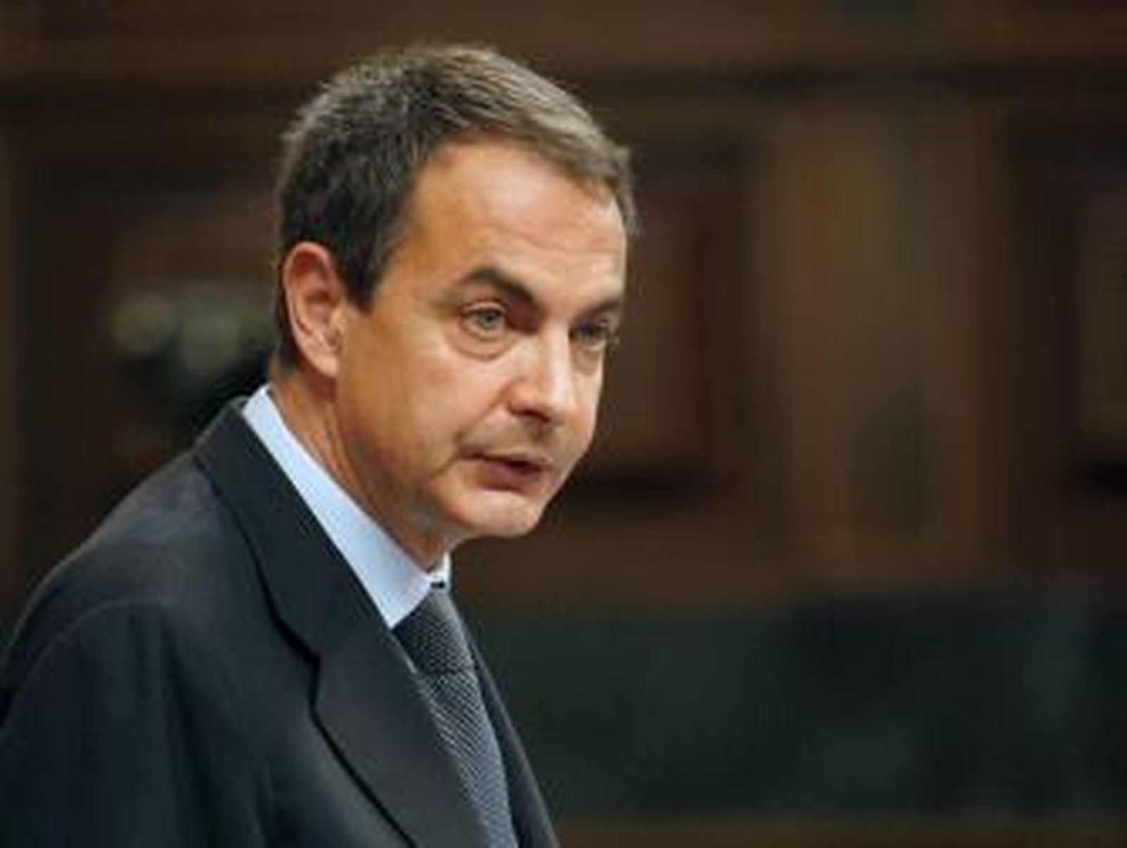 Zapatero bajará en cinco puntos el Impuesto de Sociedades a las pymes