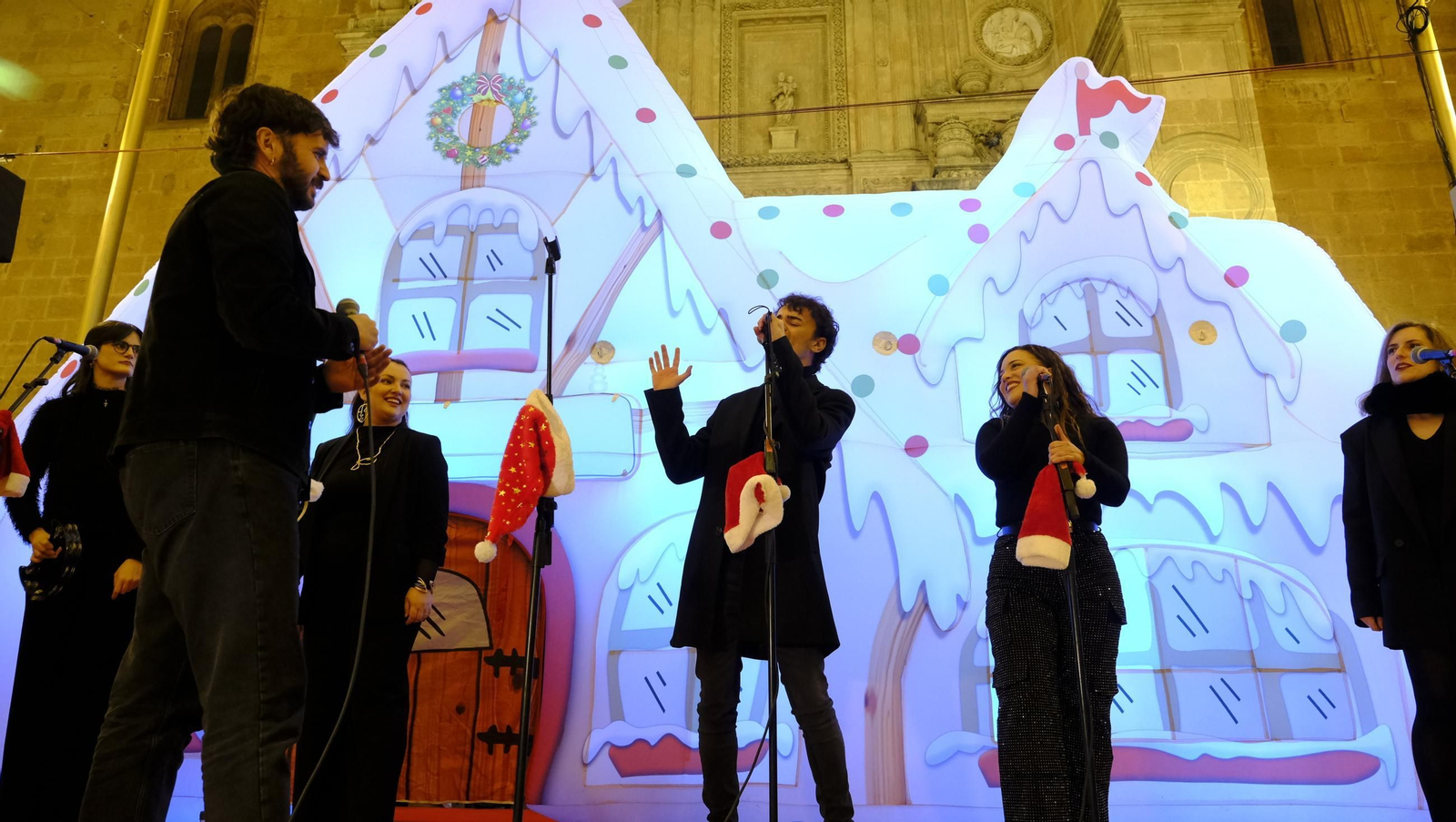 Las mejores imágenes del encendido navideño en Almería