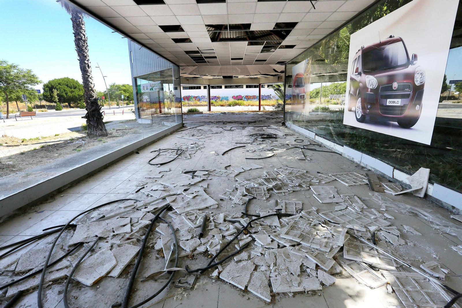 Retrospectiva del antiguo concesionario de Fiat en la zona norte de Jerez. Retrospectiva del antiguo concesionario de Fiat en la zona norte de Jerez.