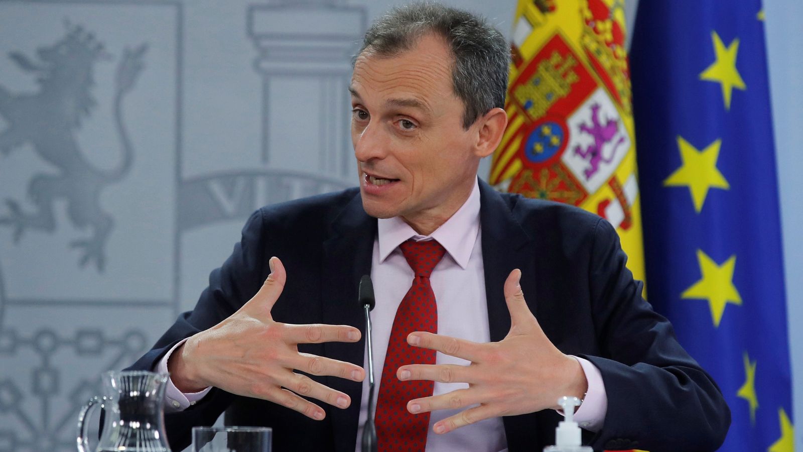 Pedro Duque en su comparecencia ante los medios después de un Consejo de Ministros.