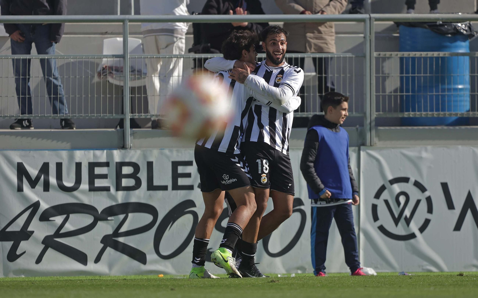 Las mejores fotos del Balona - Recreativo de Granada de Segunda Federación