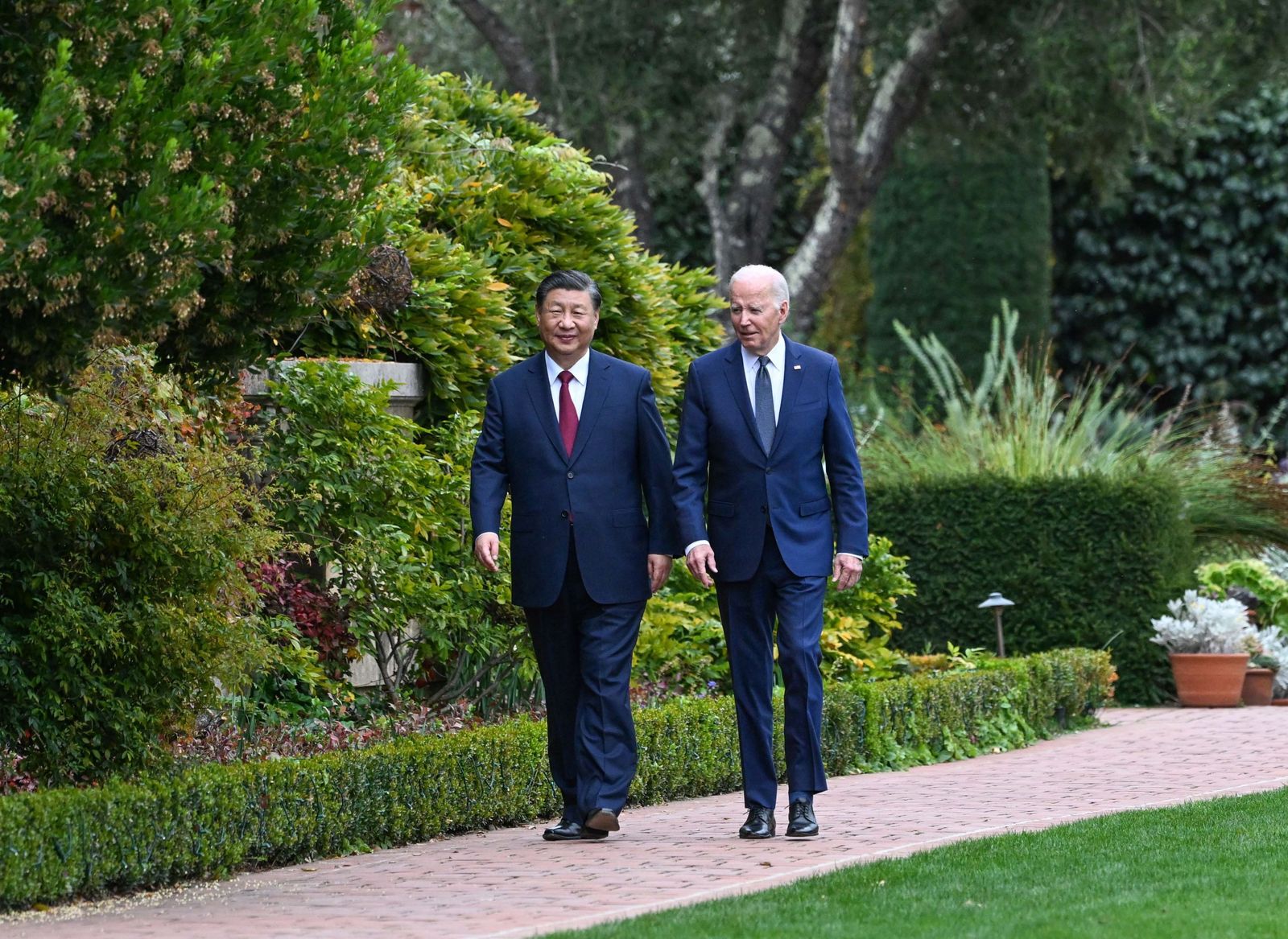 Xi y Biden muestran un acercamiento e intentan estabilizar la relación de China y EEUU