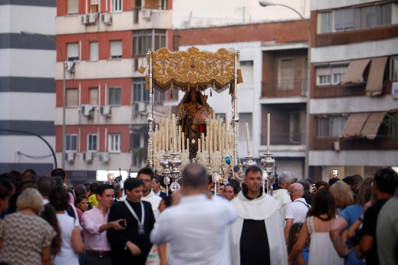Las mejores fotos de la procesión de la Virgen del Carmen de San Cayetano de Córdoba