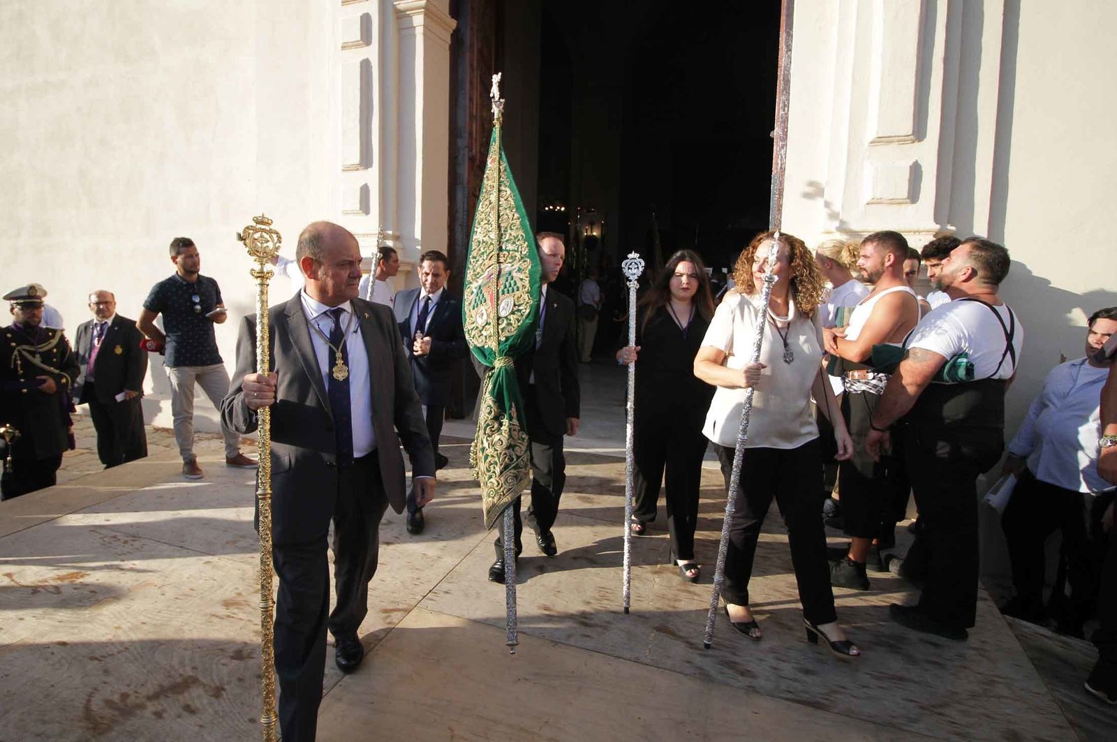 Imágenes del Señor de Pasión en la procesión del centenario de la hermandad