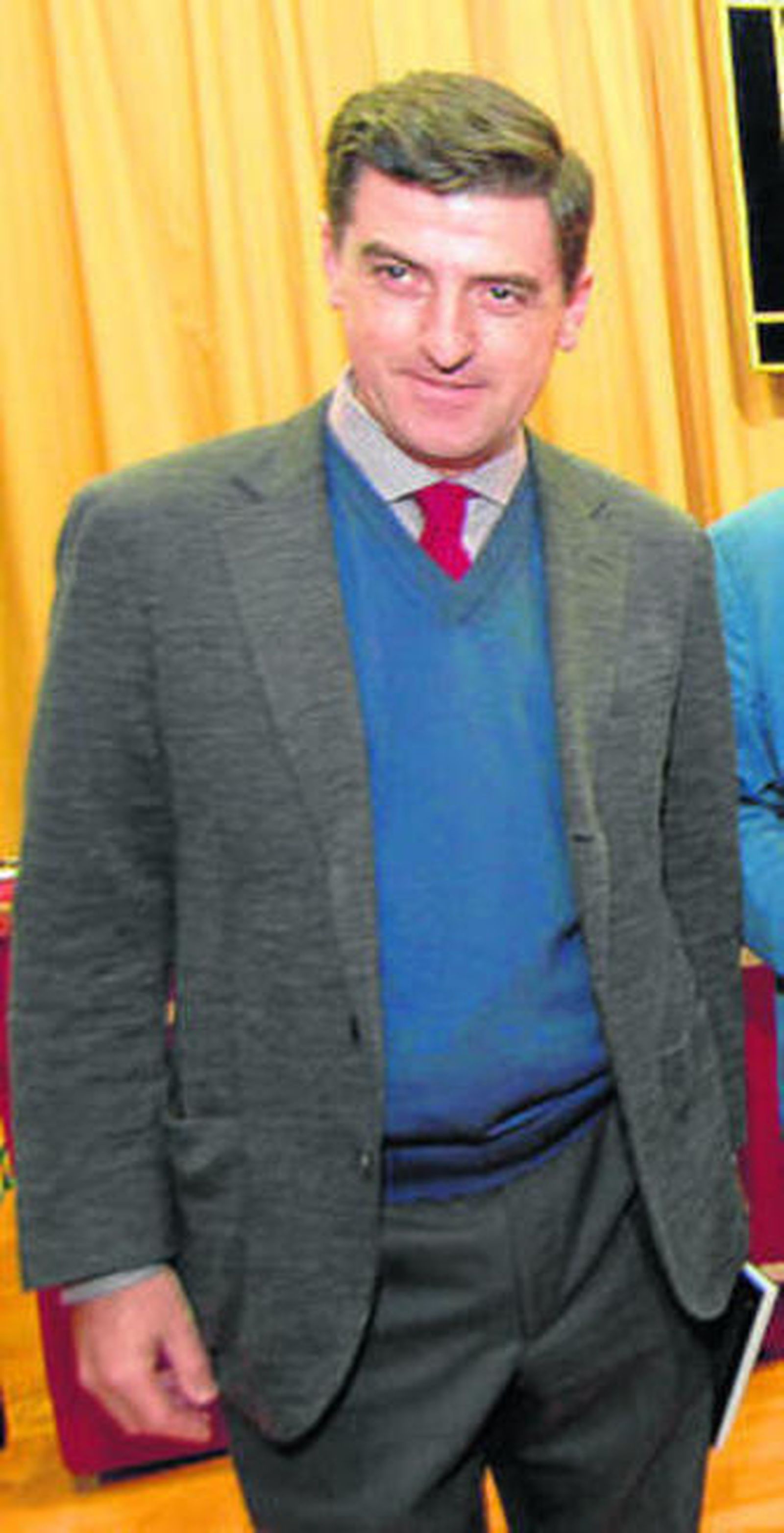 Santiago Padilla, gerente.