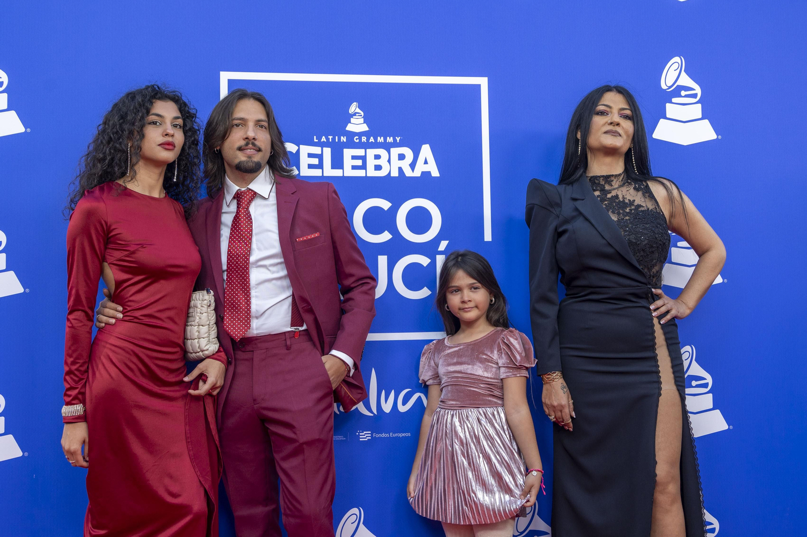 Las imágenes de la alfombra roja en el Falla con el homenaje de los Latin Grammy a Paco de Lucía