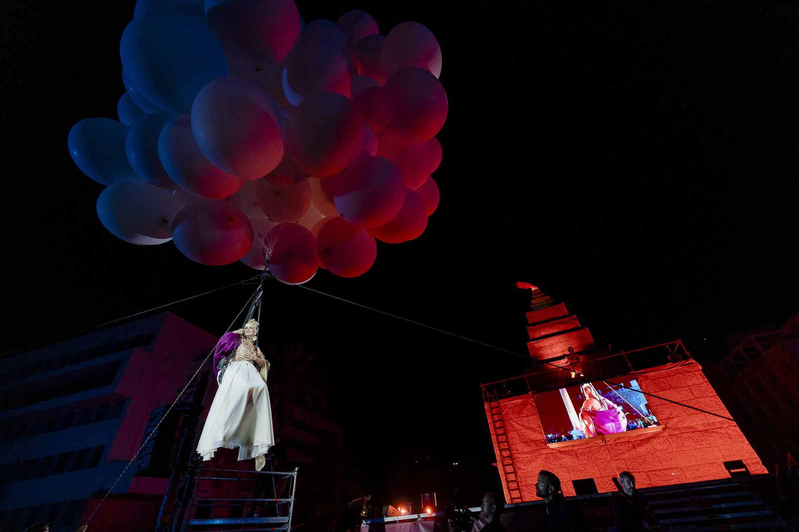 Las imágenes de "Foedus, Gaditanorum", el espectáculo de clausura del festival Cádiz Romana en las Puertas de Tierra