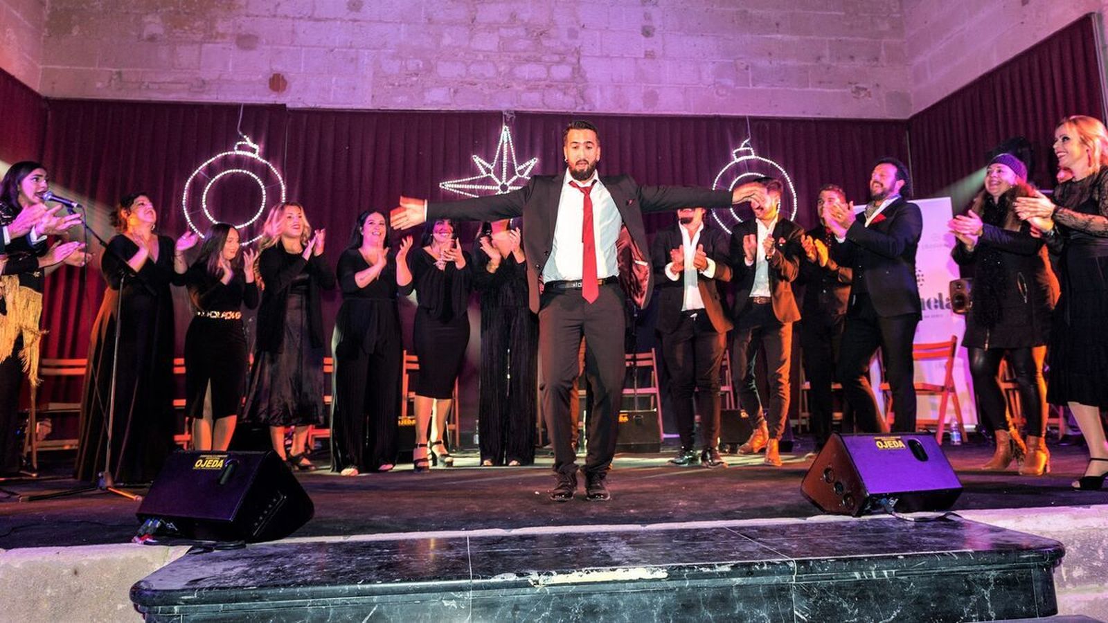 Una imagen de los participantes en el espectáculo 'A compás del Puerto por Navidad'.