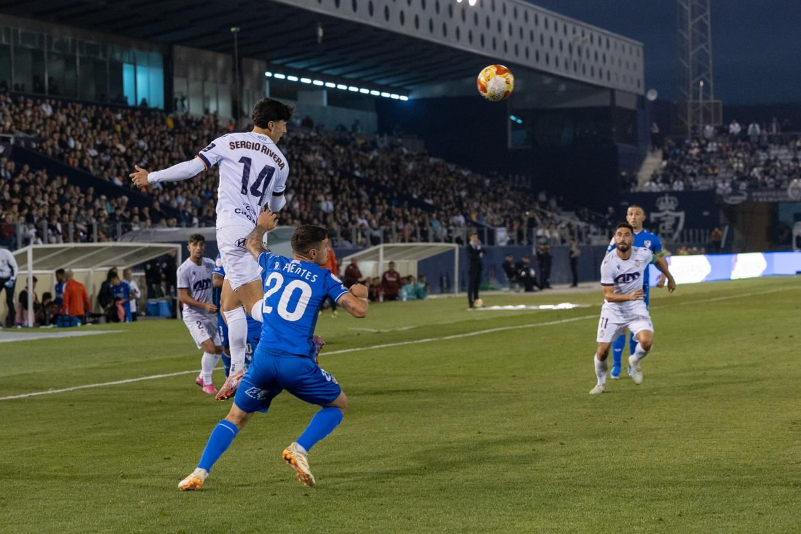 Real Jaén 0-1 Linares Deportivo: las mejores imágenes del clásico provincial