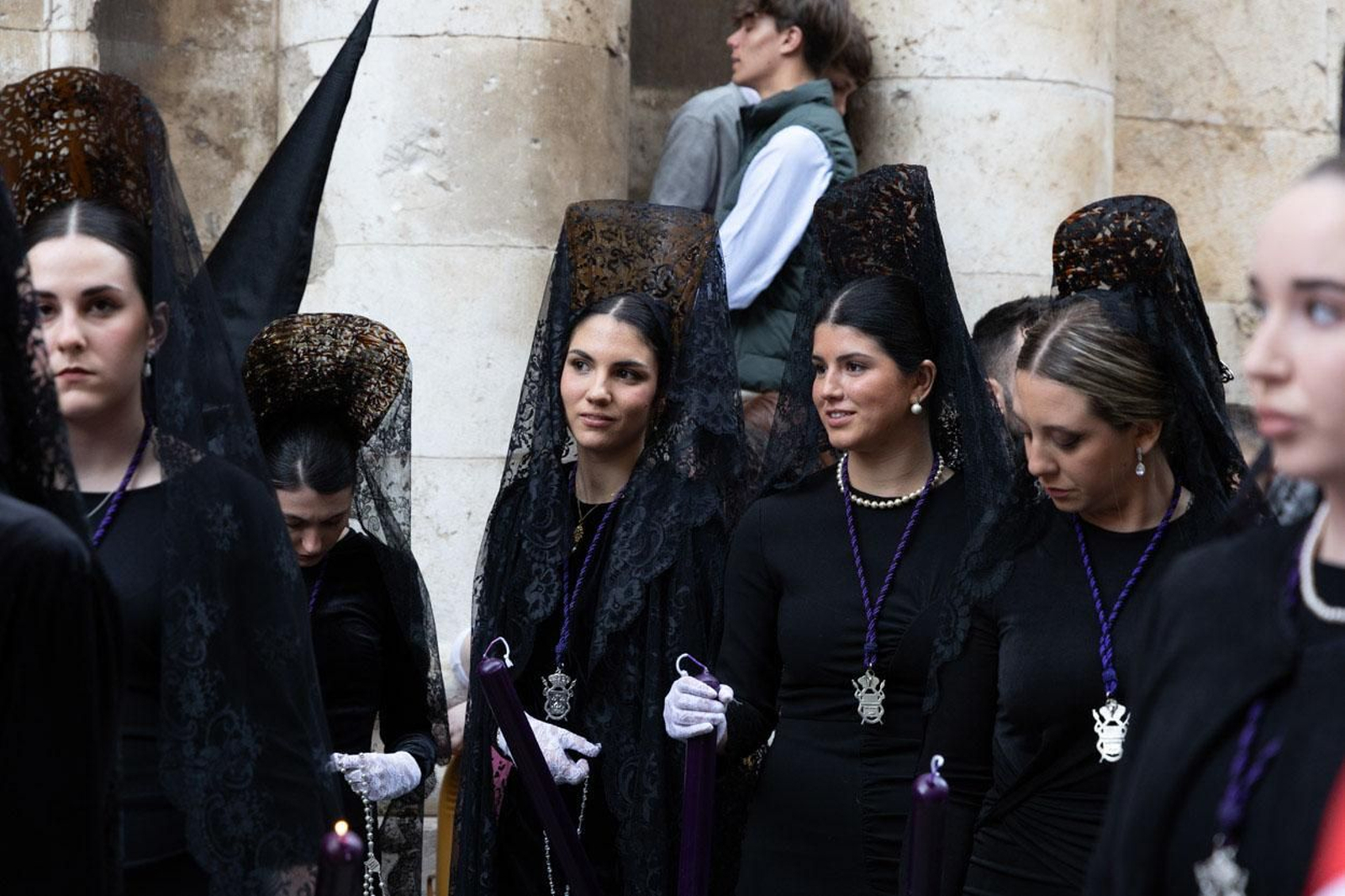 Los jiennenses arropan a las tres cofradías de la tarde en un Domingo de Ramos más caluroso de lo esperado (II)