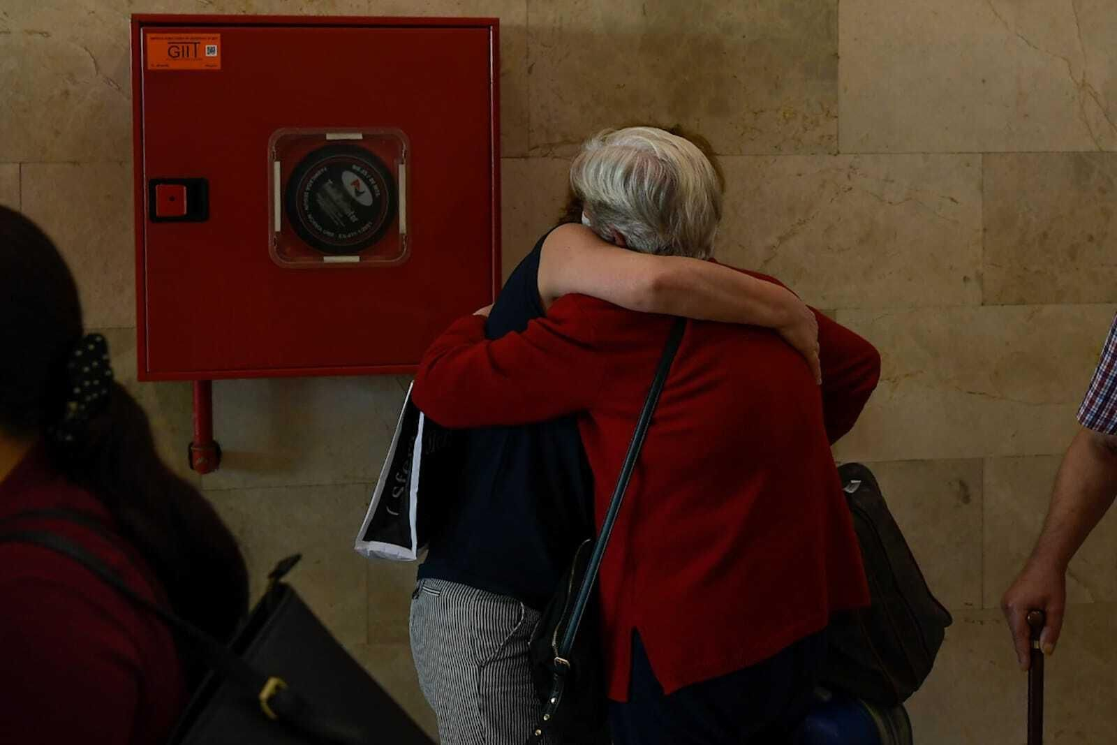 Reencuentro en el Aeropuerto de Granada esta mañana