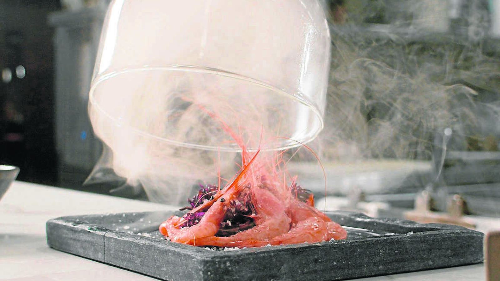 Plato con productos locales.