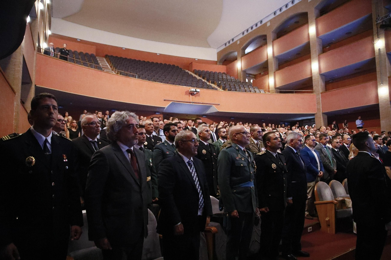 Las imágenes de la celebración del Patrón de la Policía Nacional en Almería, los Santos Ángeles Custodios