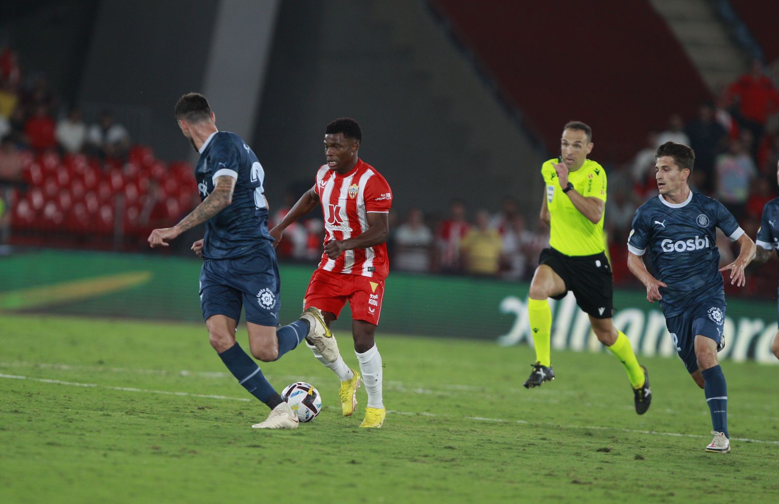 Imágenes del partido de fútbol U.D. Almería-Girona F.C.