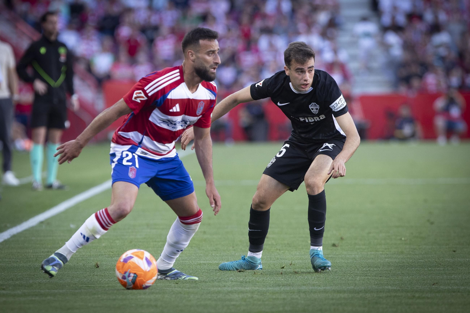 Las imágenes del partido Granada CF-Elche