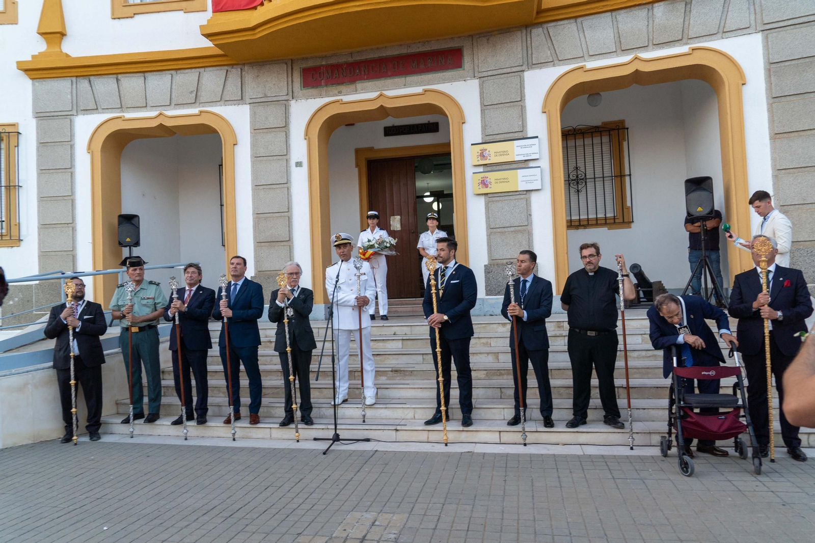 Imágenes de la procesión La Virgen del Carmen por las calles de Huelva